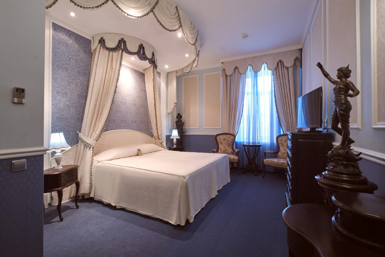 Люкс (Grand) отеля Марко Поло, Санкт-Петербург