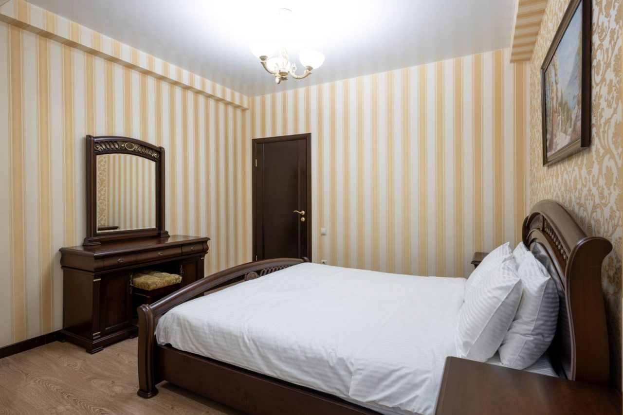 Номер (Люкс двухкомнатный без балкона), Гостевой дом Golden House