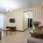 Номер (Люкс двухкомнатный без балкона), Гостевой дом Golden House