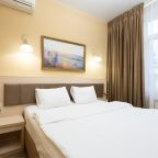 Двухместный (Стандарт с балконом), Гостевой дом Golden House