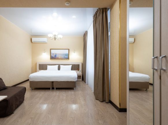 Фотография номера гостиницы Golden House