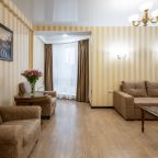 Номер (Люкс двухкомнатный без балкона), Гостевой дом Golden House