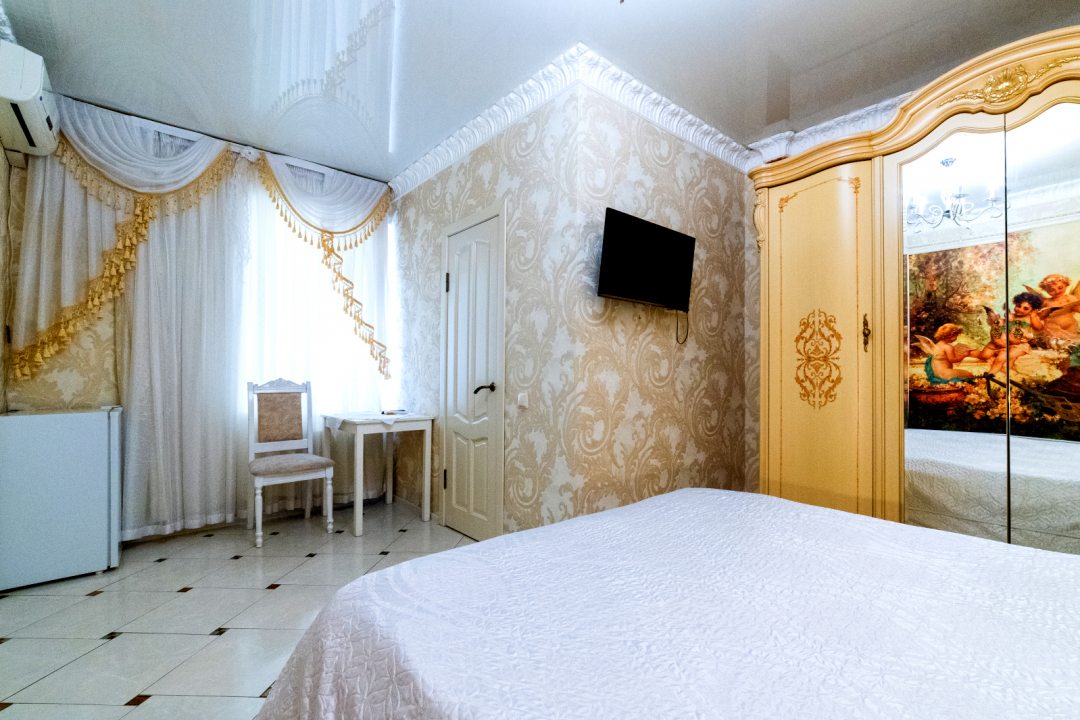 Двухместный (Стандарт улучшенный) гостиницы Уют, Новороссийск