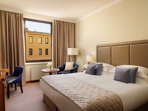 Фотография номера гостиницы Коринтия