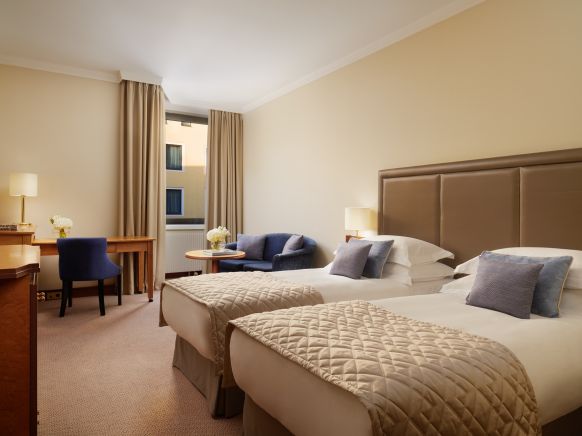 Фотография номера гостиницы Коринтия