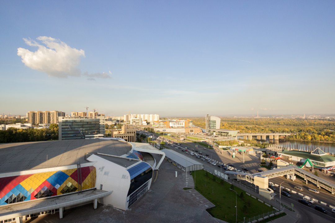 Вид на Красноярск с 11 этажа. Апарт-отель Парк Сити