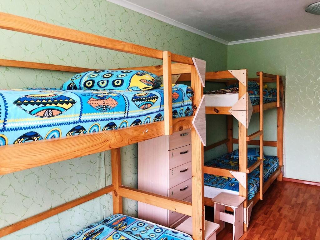 Номер (Спальное место на двухъярусной кровати в общем номере для женщин) хостела Панда, Красноярск