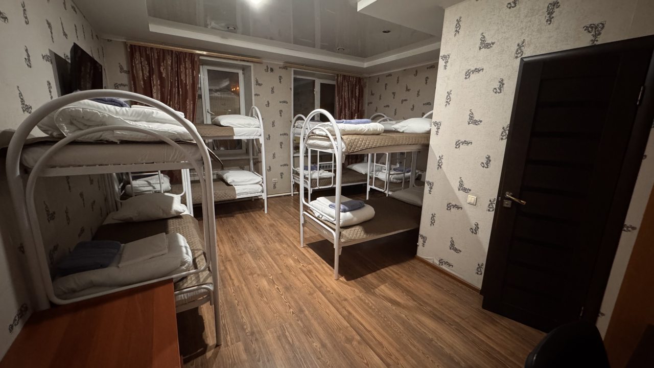 Трёхместный и более (Десятиместный номер), Хостел Белые Ночи