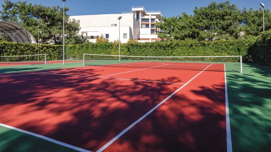 Теннисный корт, Метрополь Гранд Отель Геленджик