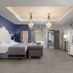 Полулюкс (Автор), Бутик-Отель Автор