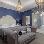 Полулюкс (Автор), Бутик-Отель Автор