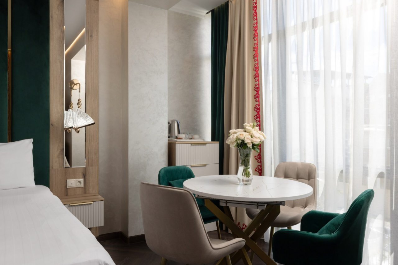 Полулюкс, Отель SM Royal by Stellar Hotels Adler