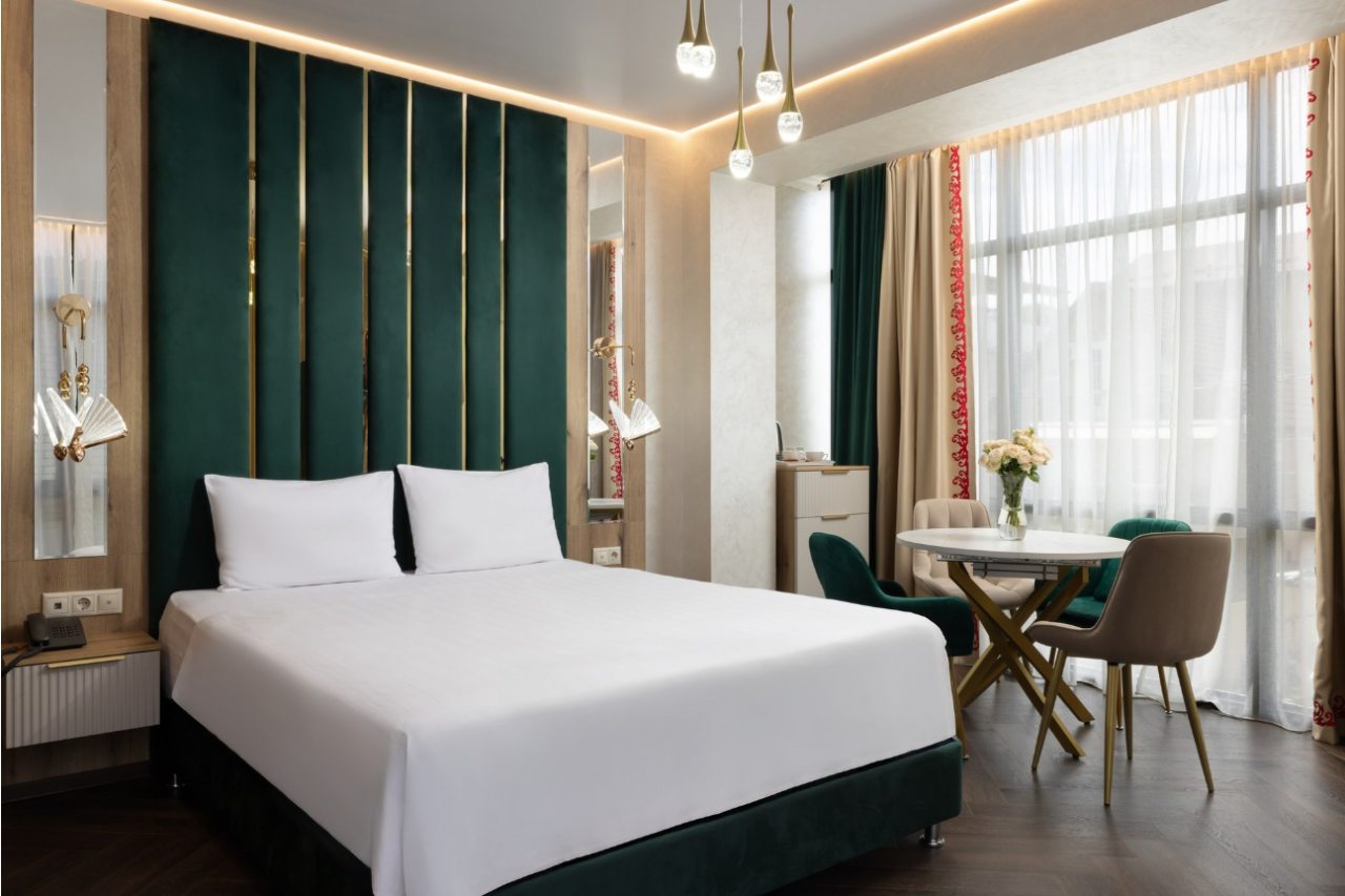 Полулюкс, Отель SM Royal by Stellar Hotels Adler