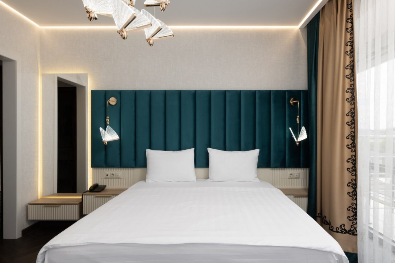 Делюкс (С балконом), Отель SM Royal by Stellar Hotels Adler