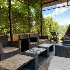 Подвесное кресло-капля, Вилла Аннигора