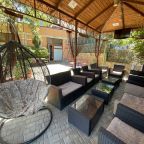 Подвесное кресло-капля, Вилла Аннигора