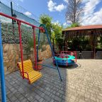 Качели, Вилла Аннигора