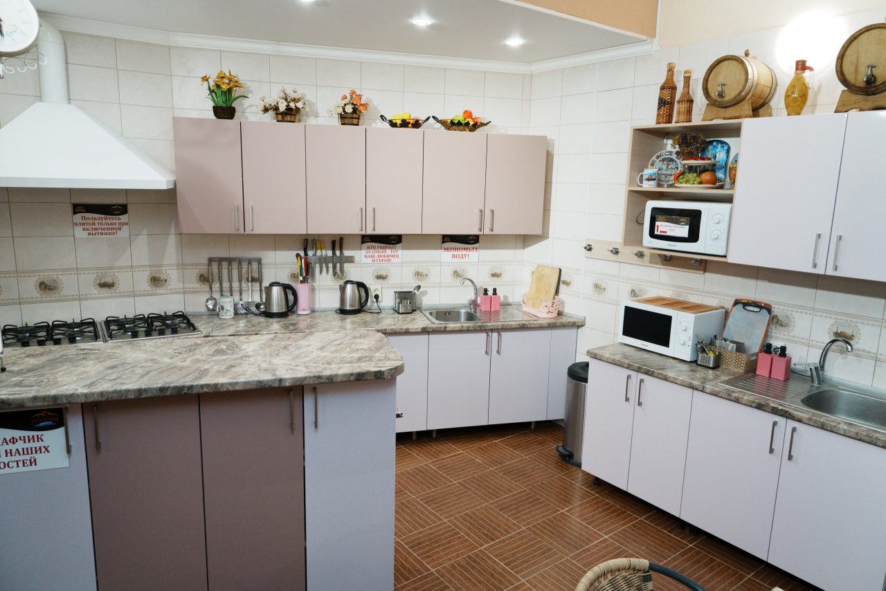 Общая кухня, Вилла Аннигора