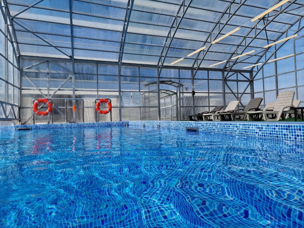 Открытый плавательный бассейн, Гостиница Sheraton Skypoint Luxe