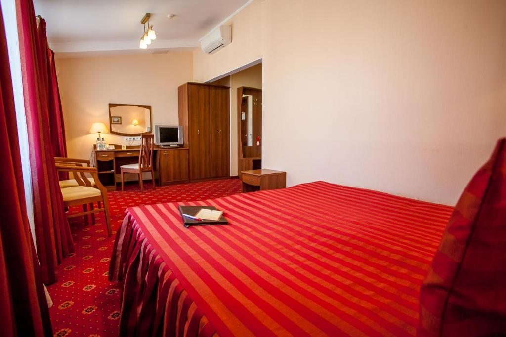 Двухместный (Улучшенный двухместный номер с 1 кроватью или 2 отдельными кроватями) гостиницы Астерия, Санкт-Петербург