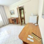 Трехместный (Двухкомнатный полулюкс), Пансионат Лидия