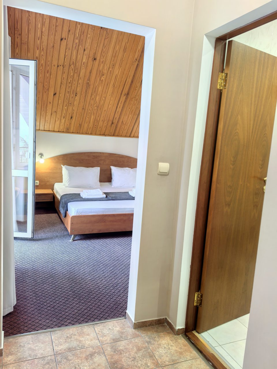 Трехместный (Двухкомнатный полулюкс), Гостевой дом Лидия