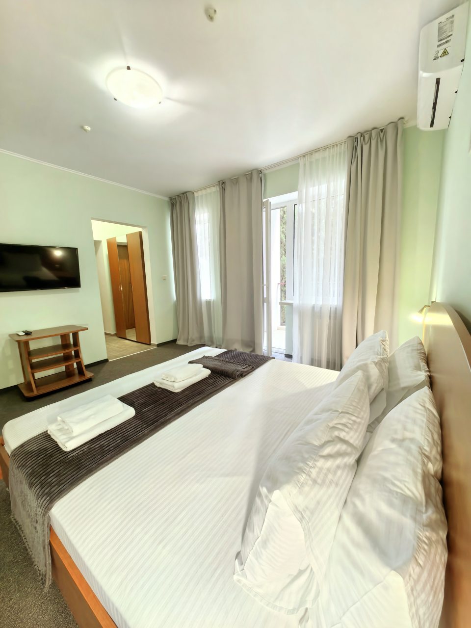 Трехместный (Двухкомнатный полулюкс), Гостевой дом Лидия