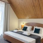 Трехместный (Двухкомнатный полулюкс), Пансионат Лидия