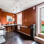 Общая кухня с выходом на террасу