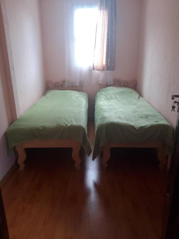Двухместный (Бюджетный двухместный номер с 2 отдельными кроватями) гостевого дома Guesthouse Mose, Жибиани