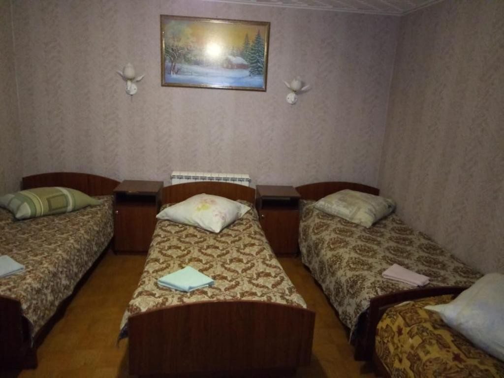 Четырехместный (Стандартный четырехместный номер) гостиницы Престиж, Галич