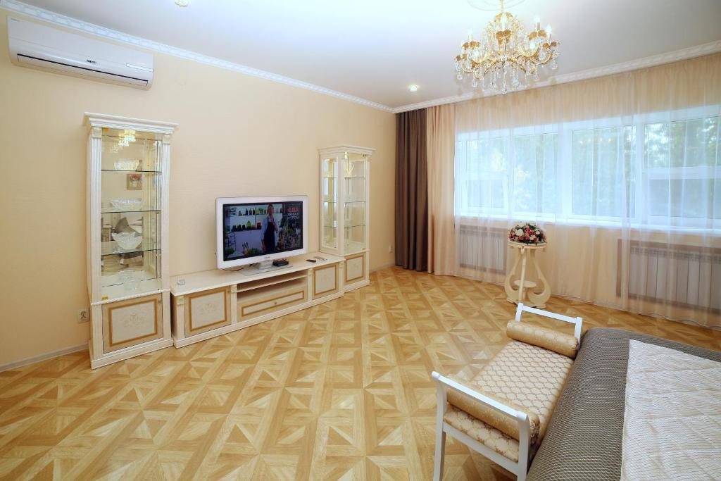 Двухместный (Номер Делюкс с кроватью размера «king-size») отеля Девяточка, Сердобск