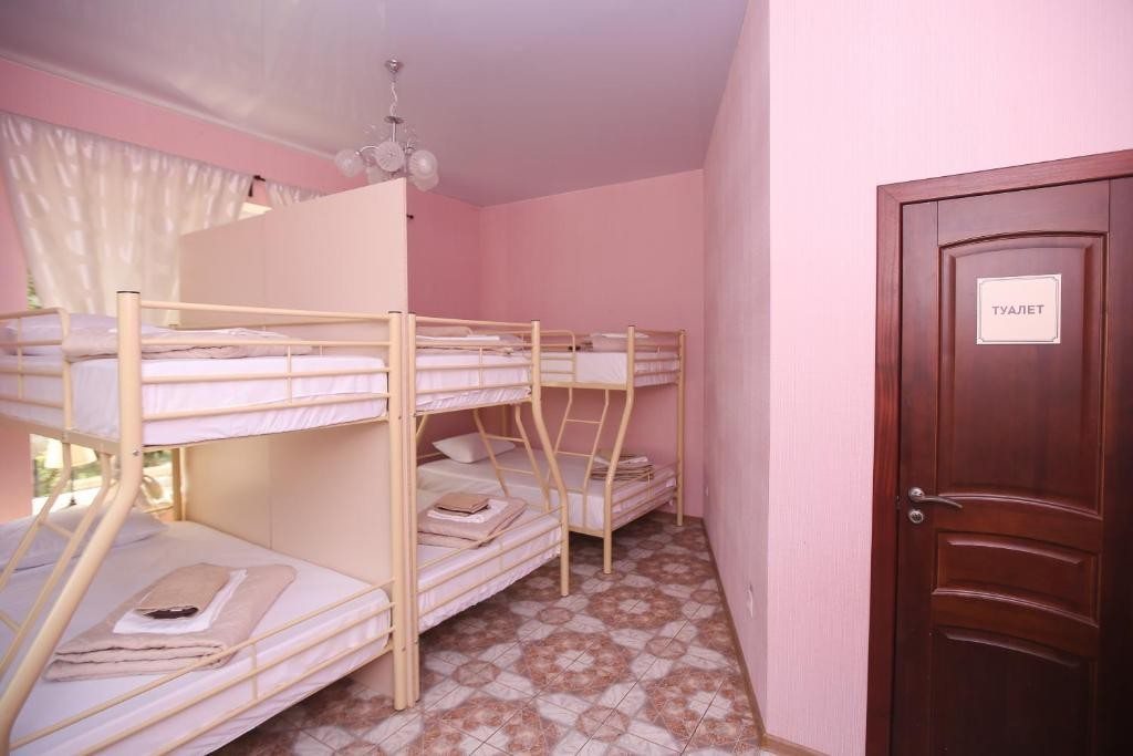 Номер (Спальное место на двухъярусной кровати в общем номере для женщин) хостела Вилла Мацеста