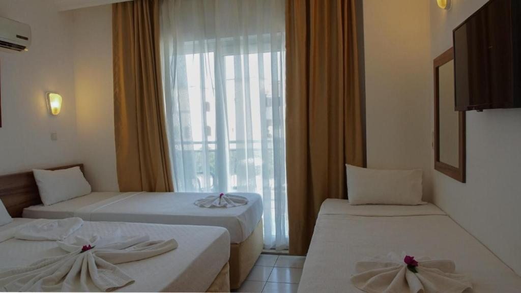 Двухместный (Двухместный номер с 1 кроватью и видом на бассейн) отеля Monna Roza Beach Hotel, Кемер