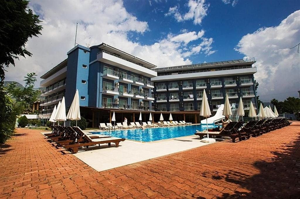 Monna Roza Beach Hotel, Кемер