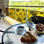 Балкон для уютных вечеров на этаже