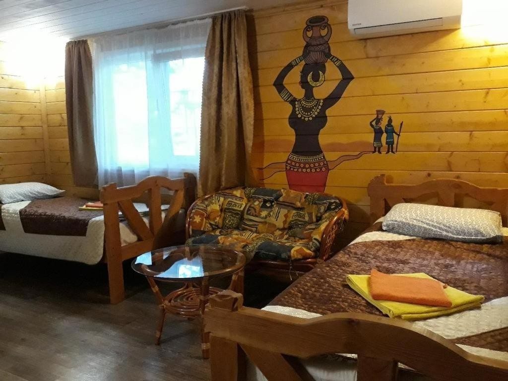 Двухместный (Двухместный номер с 2 отдельными кроватями и душем) отеля Чёрное море, Лоо