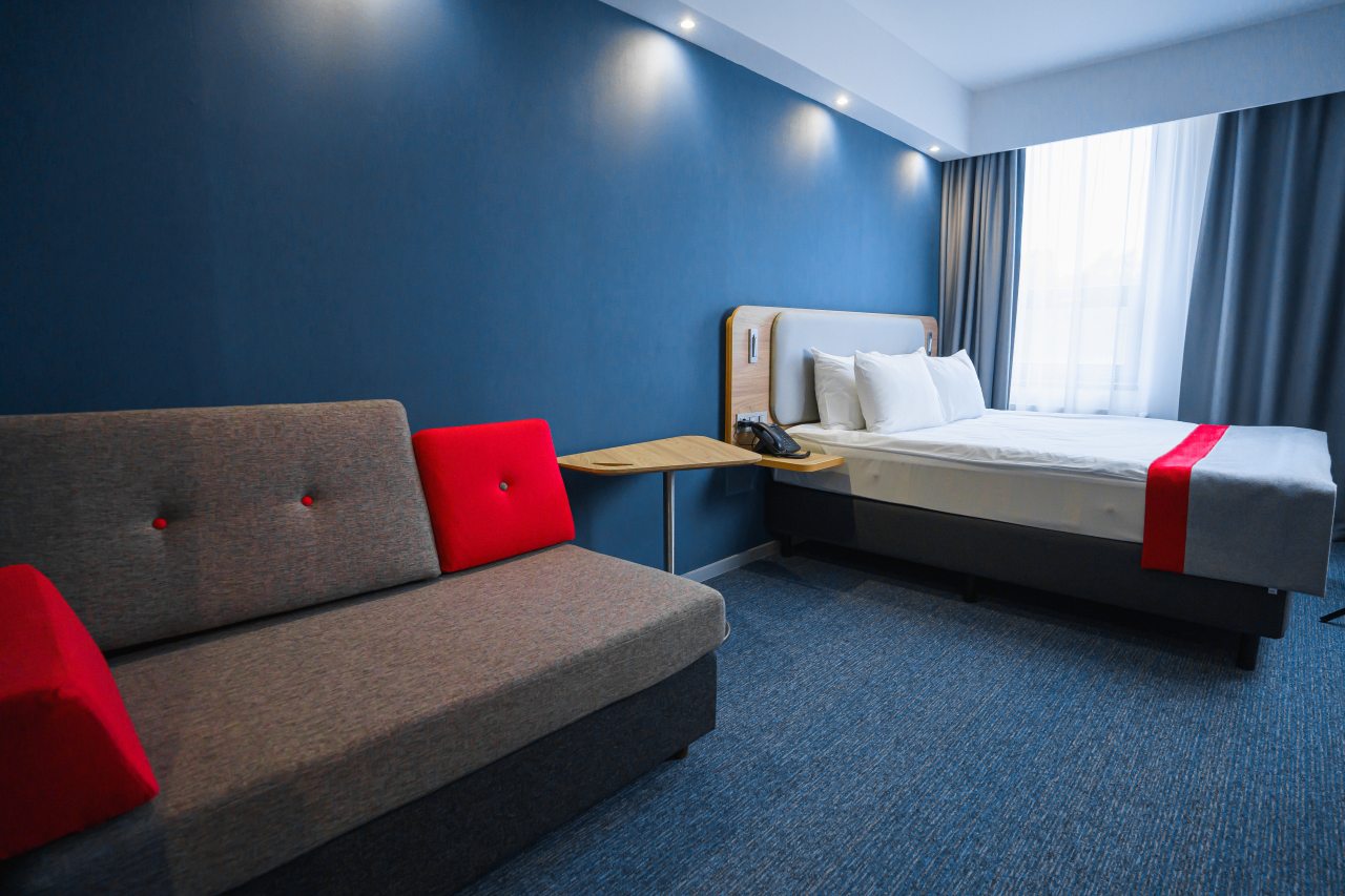 Двухместный (Большой, С 1 кроватью и диваном), Гостиница GOPARK Hotel