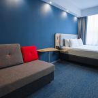 Двухместный (Большой, С 1 кроватью и диваном), Гостиница GOPARK Hotel