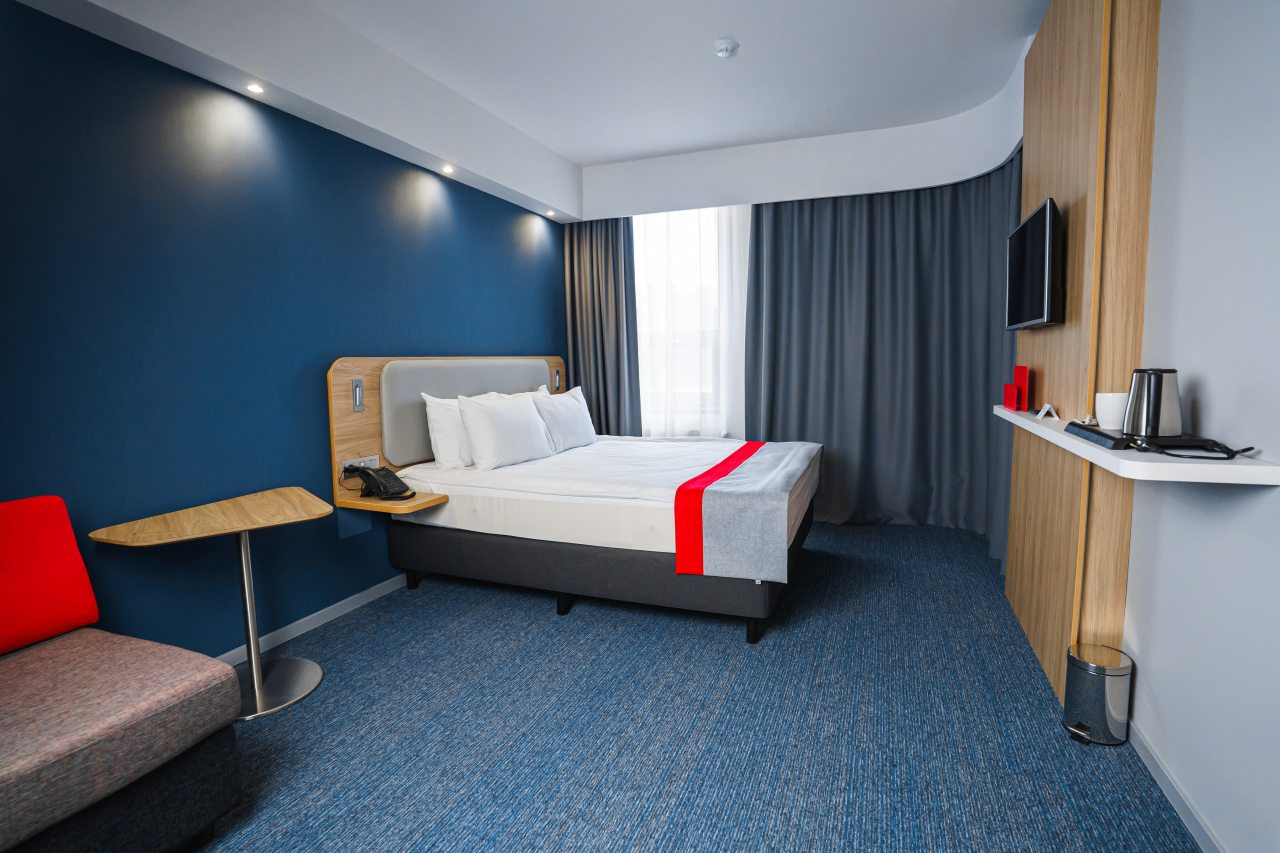 Двухместный (Большой, С 1 кроватью и диваном), Гостиница GOPARK Hotel