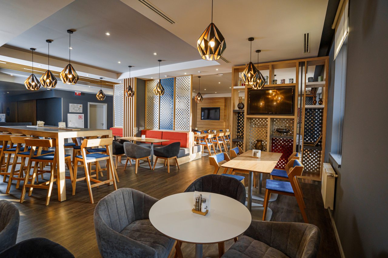 Ресторан-бар EXPRESS Café&Bar, Гостиница GOPARK Hotel