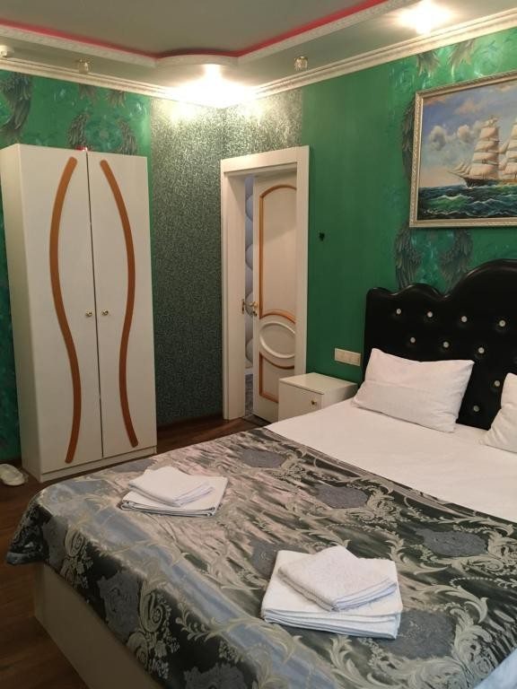 Двухместный (Двухместный номер с 1 кроватью и собственной ванной комнатой) отеля Уют на Новороссийской, Москва
