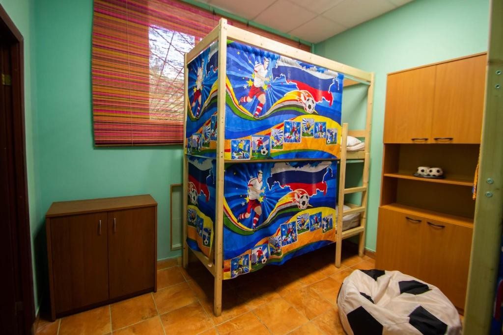 Номер (Кровать в общем 4-местном номере для мужчин и женщин) хостела Champion, Нижний Новгород