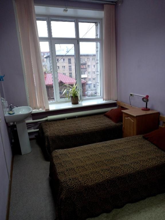 Двухместный (Бюджетный двухместный номер с 2 отдельными кроватями) хостела Buen Camino, Новосибирск