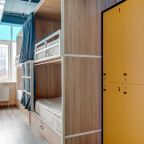 Четырехместный (Кровать в общем 4-местном номере для мужчин и женщин), Roomy Hostel