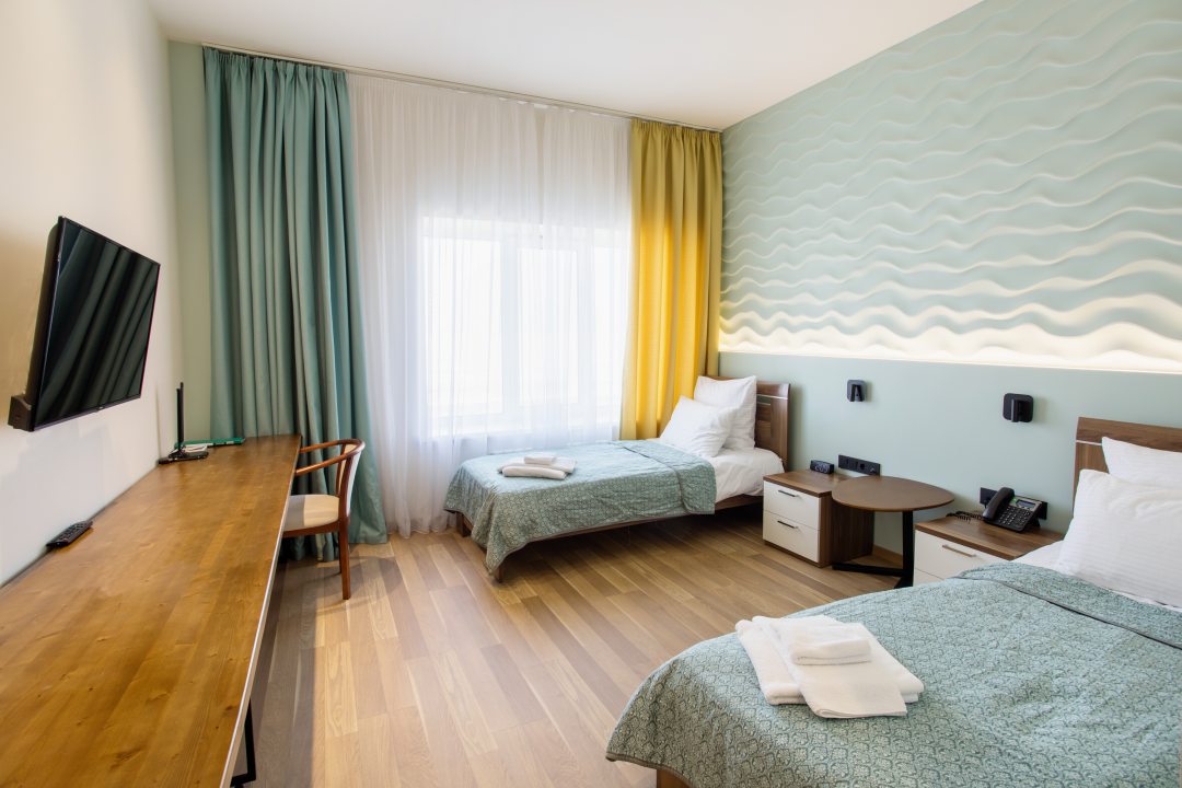 Двухместный (Двухместный номер Делюкс с 2 отдельными кроватями и видом на море) мини-отеля EP, Владивосток