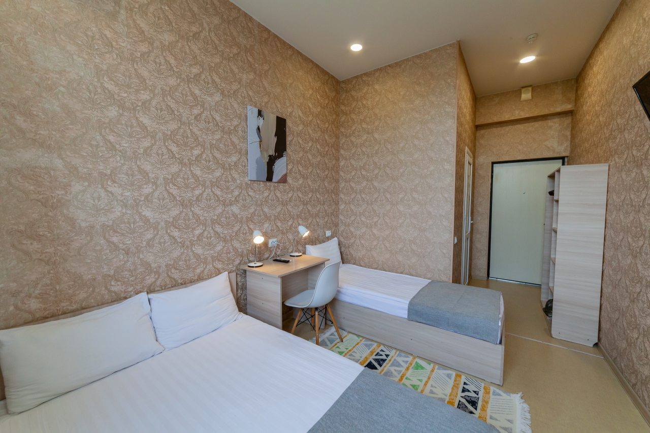 Трехместный, Отель Бирюза