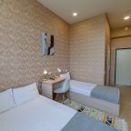 Трехместный, Отель Бирюза