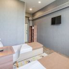 Трехместный, Отель Бирюза