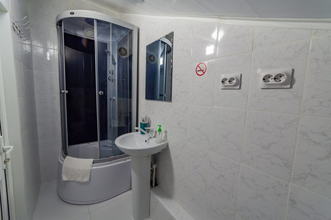 Четырехместный (Двухкомнатный), Отель Бирюза